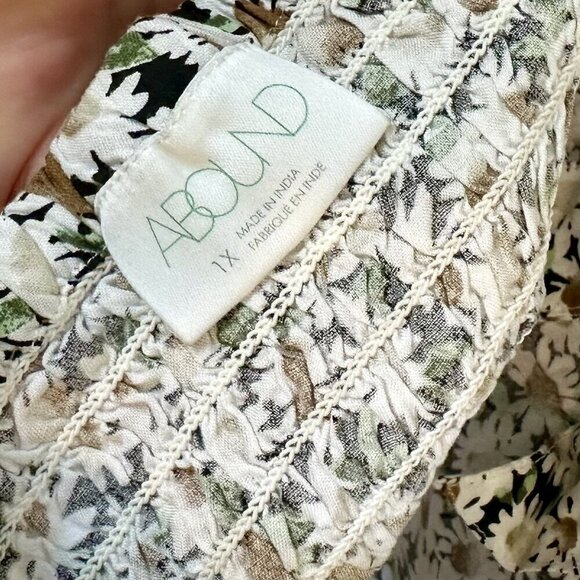 NWT Abound by Nordstrom Black Daisy Halter Crop Top - Size 1X - Picture 6 of 8